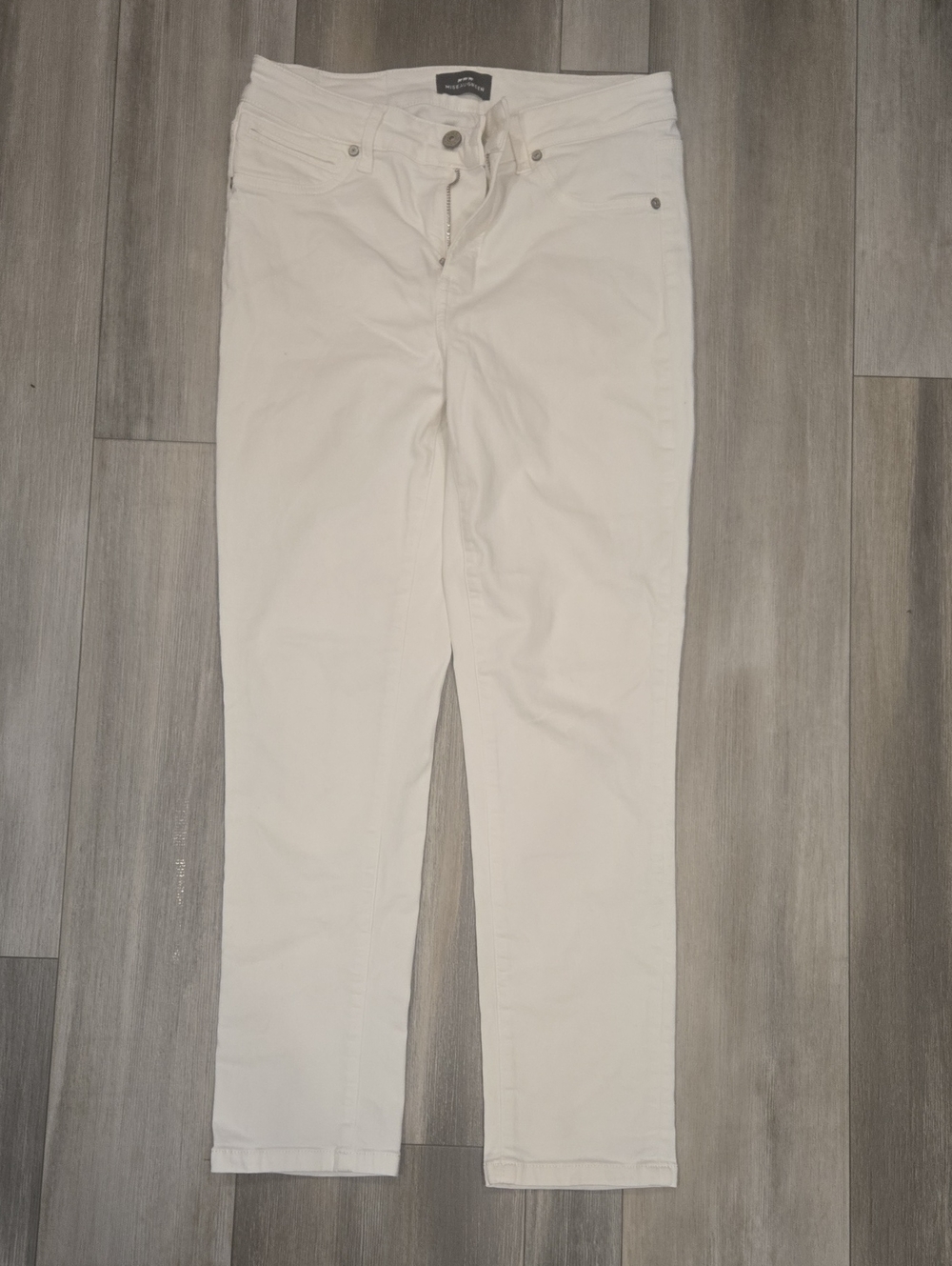 Women’s Straight-Leg Jeans in Off-White